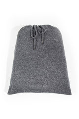 THE CASHMERE TRAVEL SET