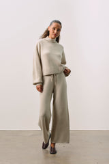 EMBER CASHMERE TURTLENECK